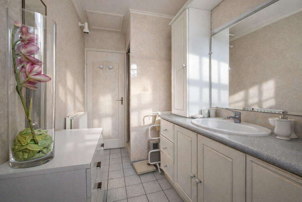 Maison à COULOMMIERS