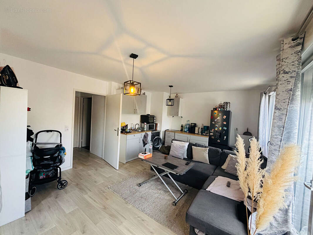 Appartement Bezons 2 pièce(s) 44 m2 a 4 minutes du Tramway T2. - photo 2
