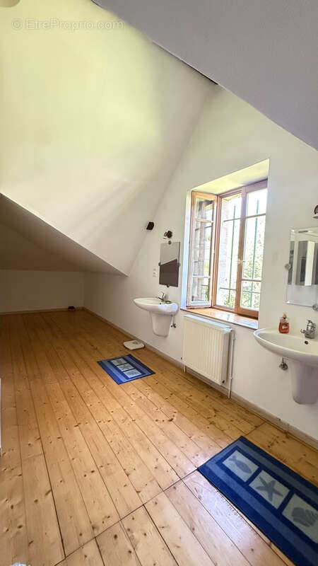 Maison à NEUFMAISONS