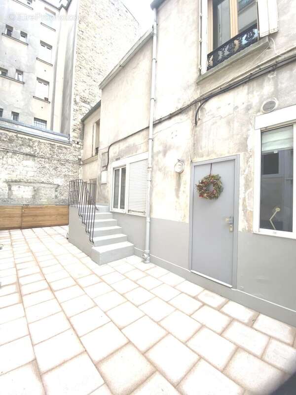 Maison 75 m² à Paris-20e  - photo 5