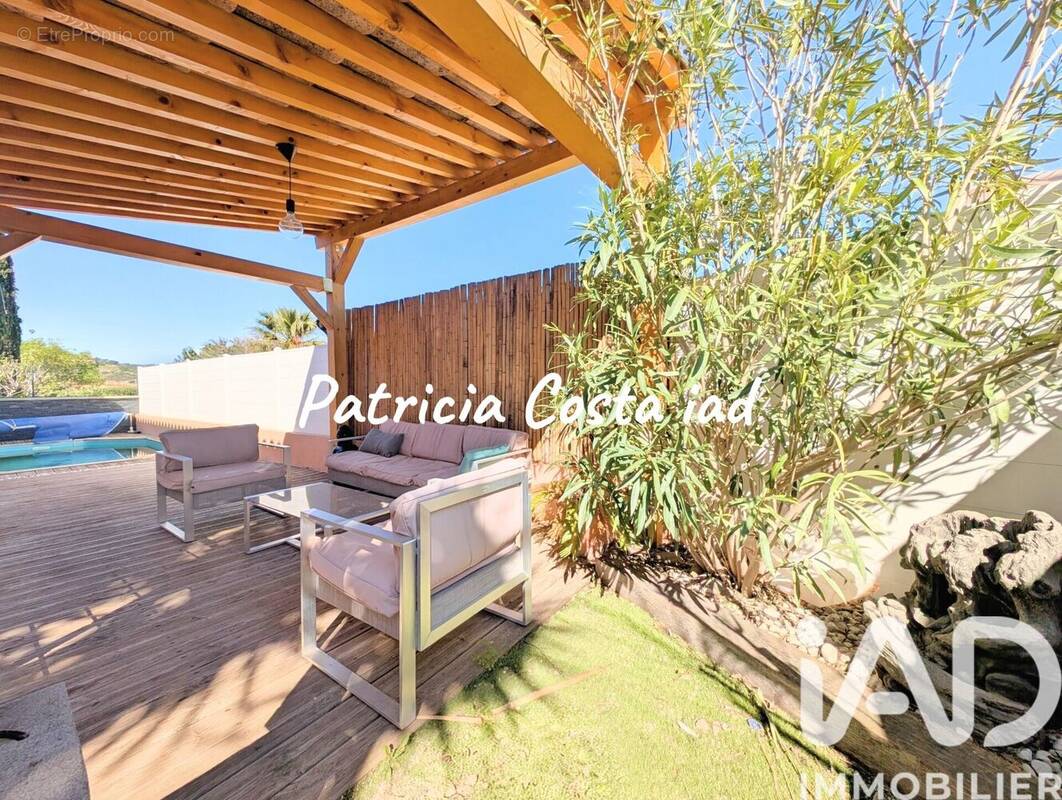 Photo 1 - Maison à ROQUEBRUNE-SUR-ARGENS