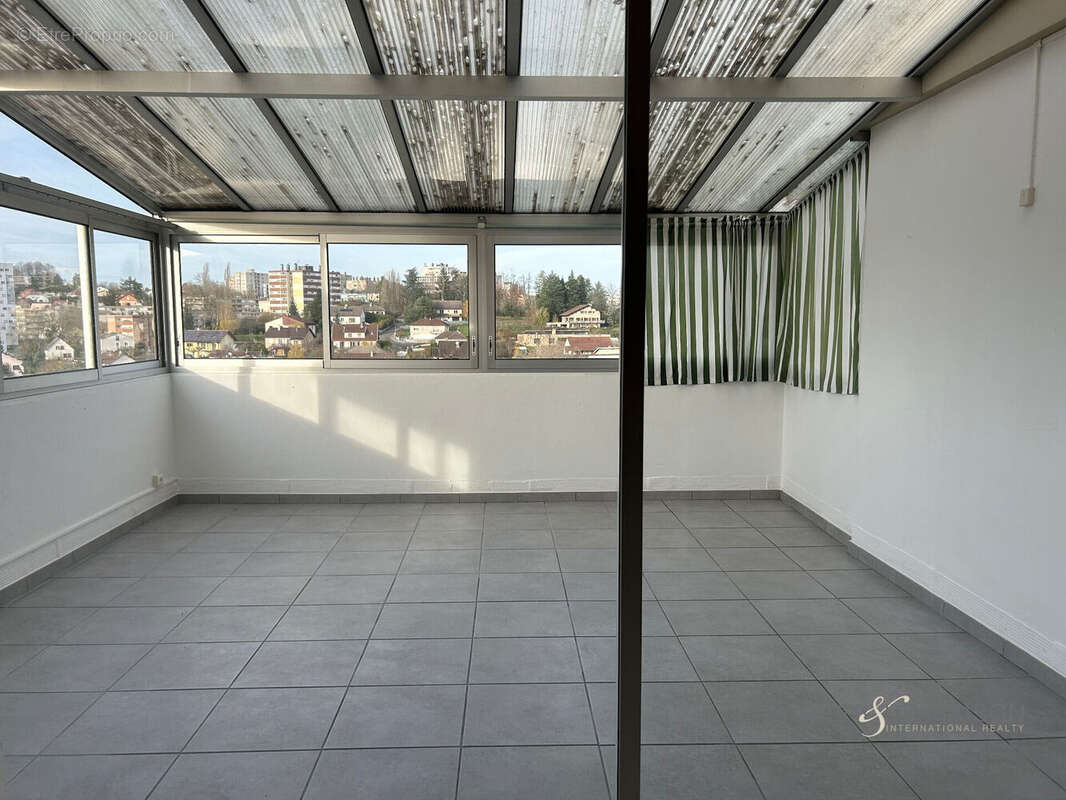 Appartement à LONS-LE-SAUNIER