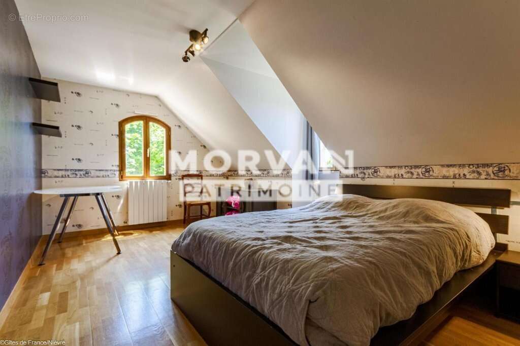 Maison à CHATEAU-CHINON(VILLE)