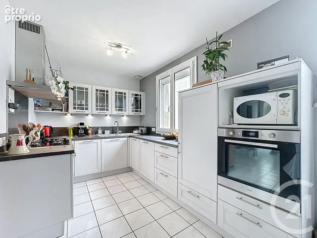 Maison 5 pièces 110 m² à vendre à La Ferte-Saint-Aubin (45240) - photo 3