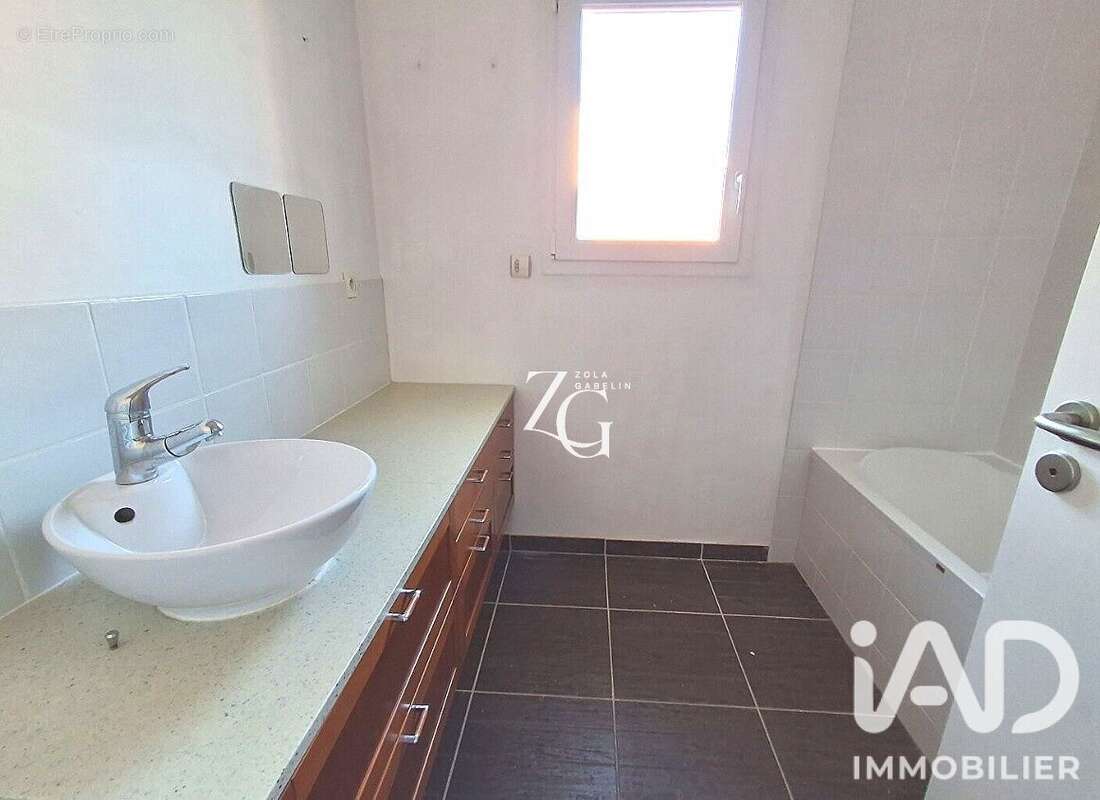 Maison 205 m² à Saint-Nazaire  - photo 8