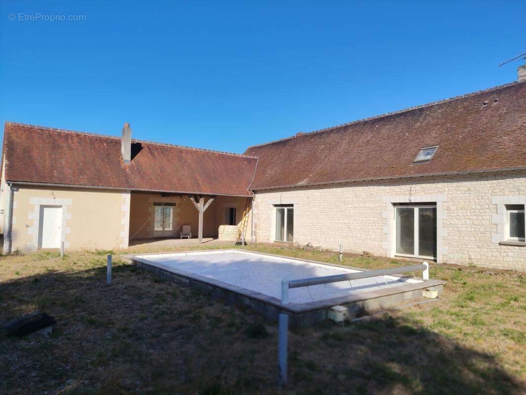 Propriété de caractère avec dépendances, piscine et maison r - photo 2