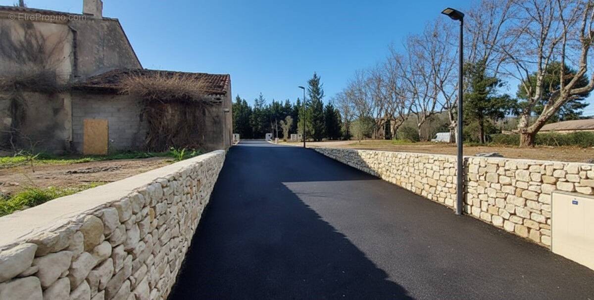 Terrain à MAUSSANE-LES-ALPILLES