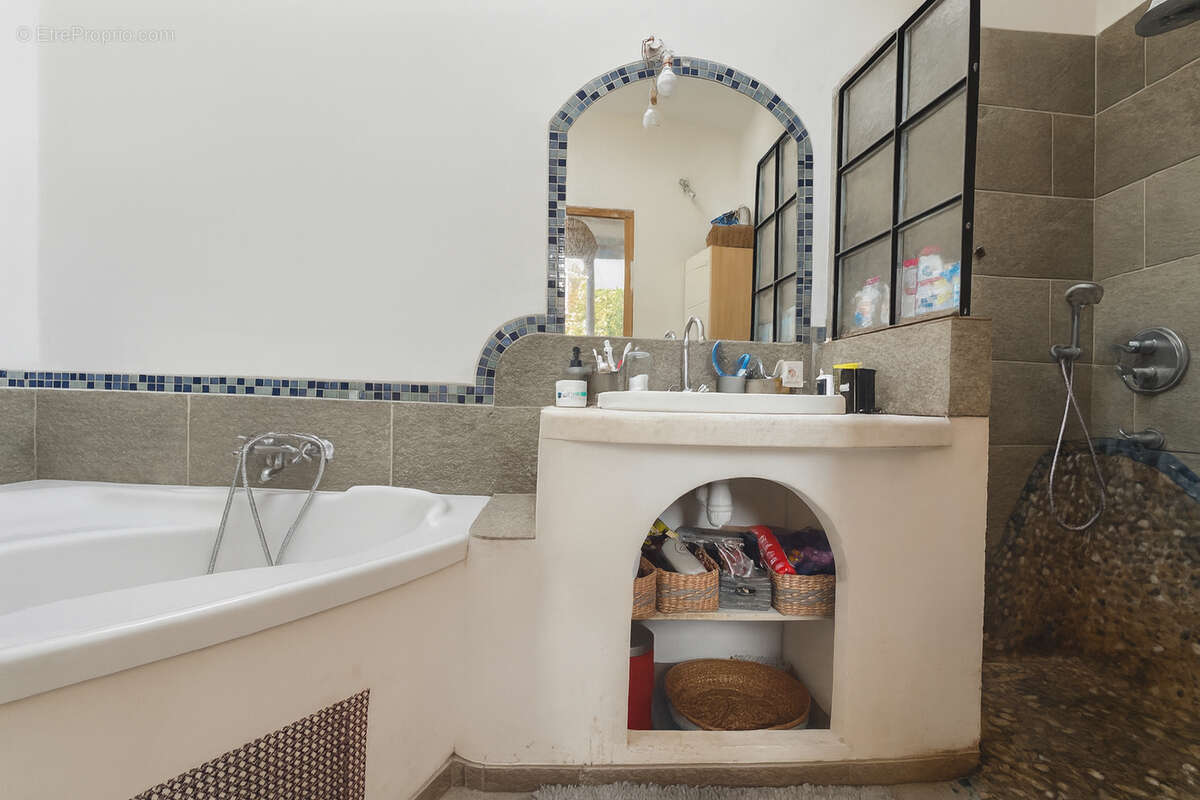 Maison à CHAMPIGNY-SUR-MARNE