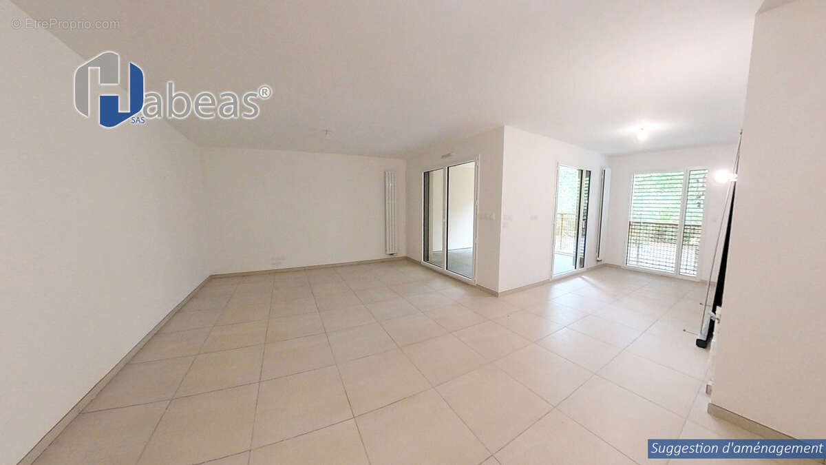 Appartement T4 de 89m² avec terrasse et garages - photo 6