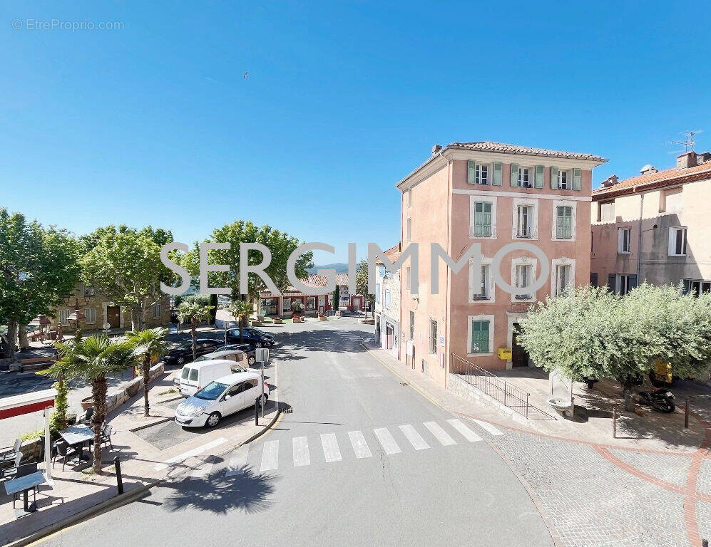 Appartement à MONTAUROUX