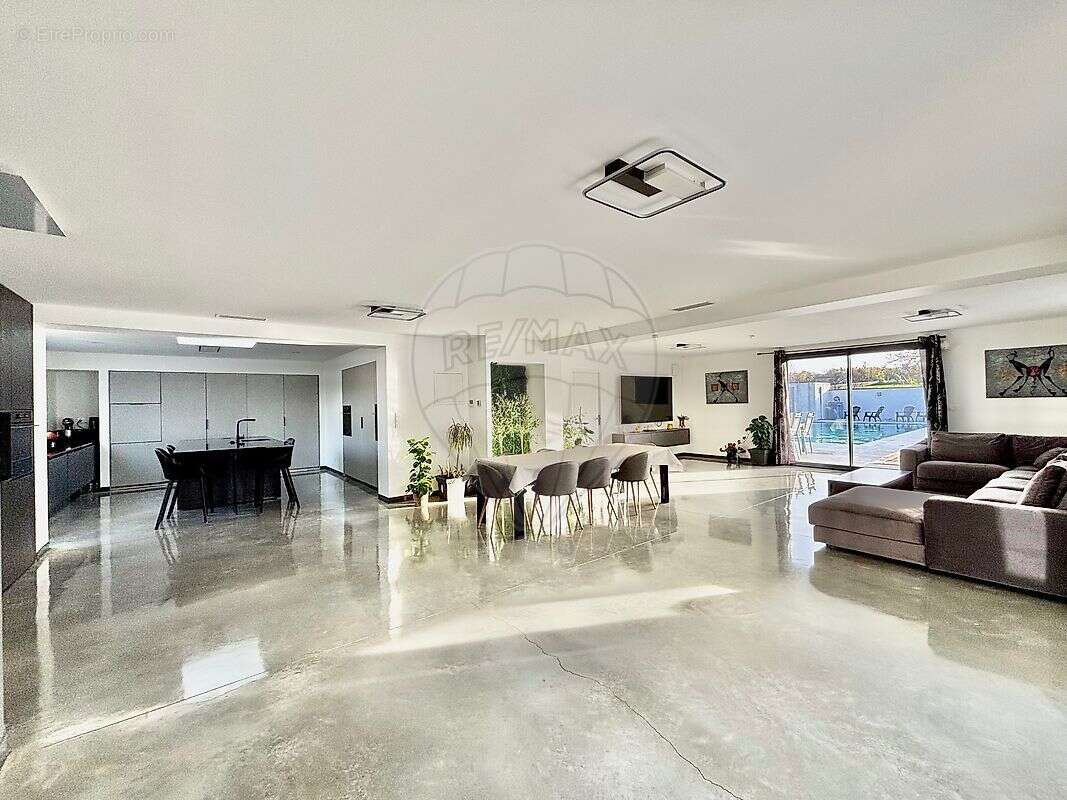 Maison à SAINT-PRIEST