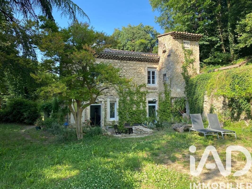Maison 718 m² à Cliousclat  - photo 4