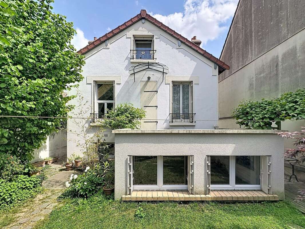 Maison à L'HAY-LES-ROSES