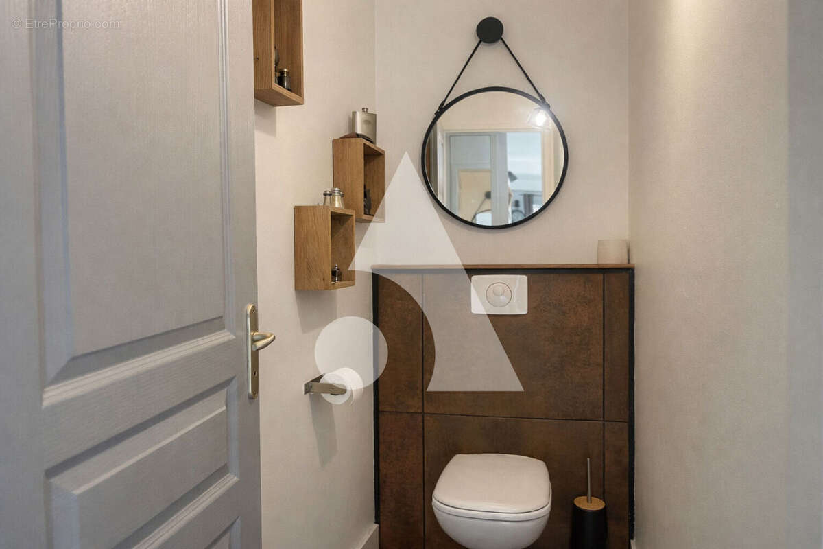 Appartement à VILLELAURE