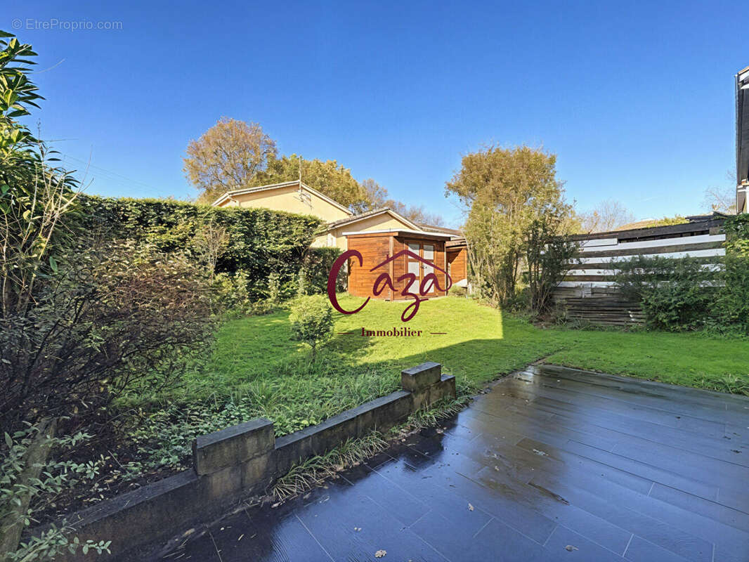 Maison à FARGUES-SAINT-HILAIRE