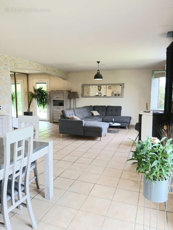 Maison pour famille avec 2 enfants 5 pièces à Cercié - photo 3