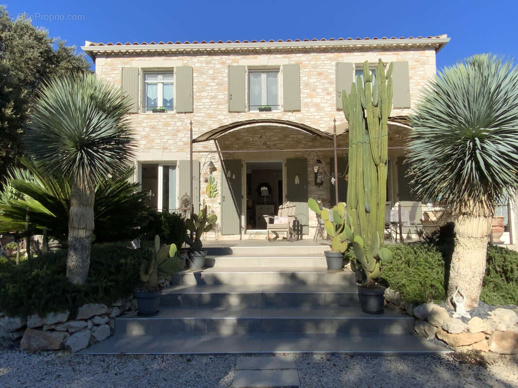 Maison à UZES