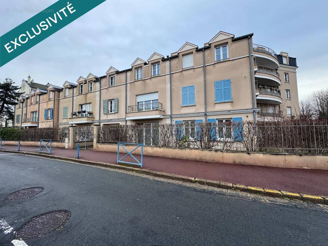 Photo 1 - Appartement à JOUARS-PONTCHARTRAIN