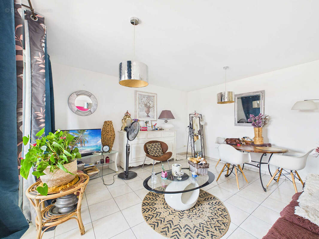 À VENDRE: T2 de 53 m² avec terrasse plein sud, garage et parking Tournon Sud - photo 3