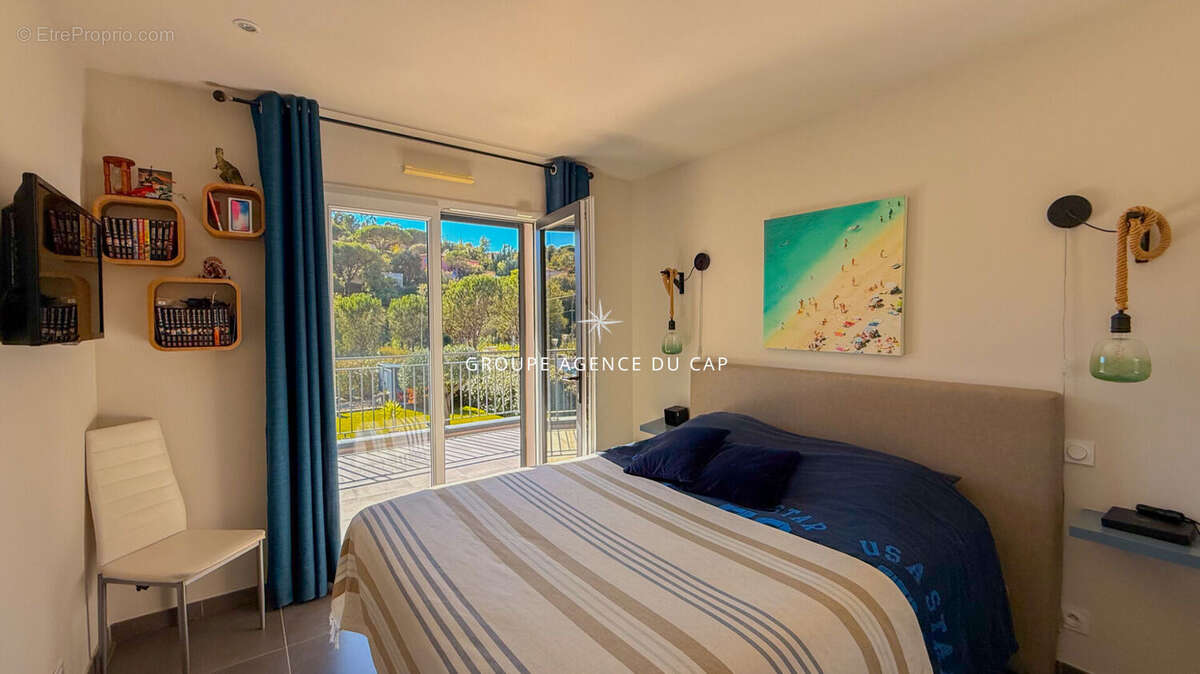 Maison à LES ISSAMBRES