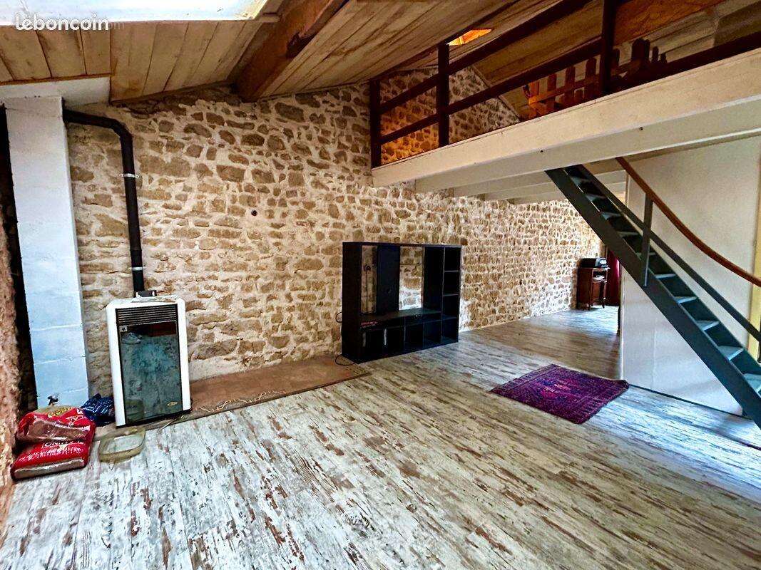 Charmante maison au cœur du village, à rénover, proche de Poitiers - photo 3