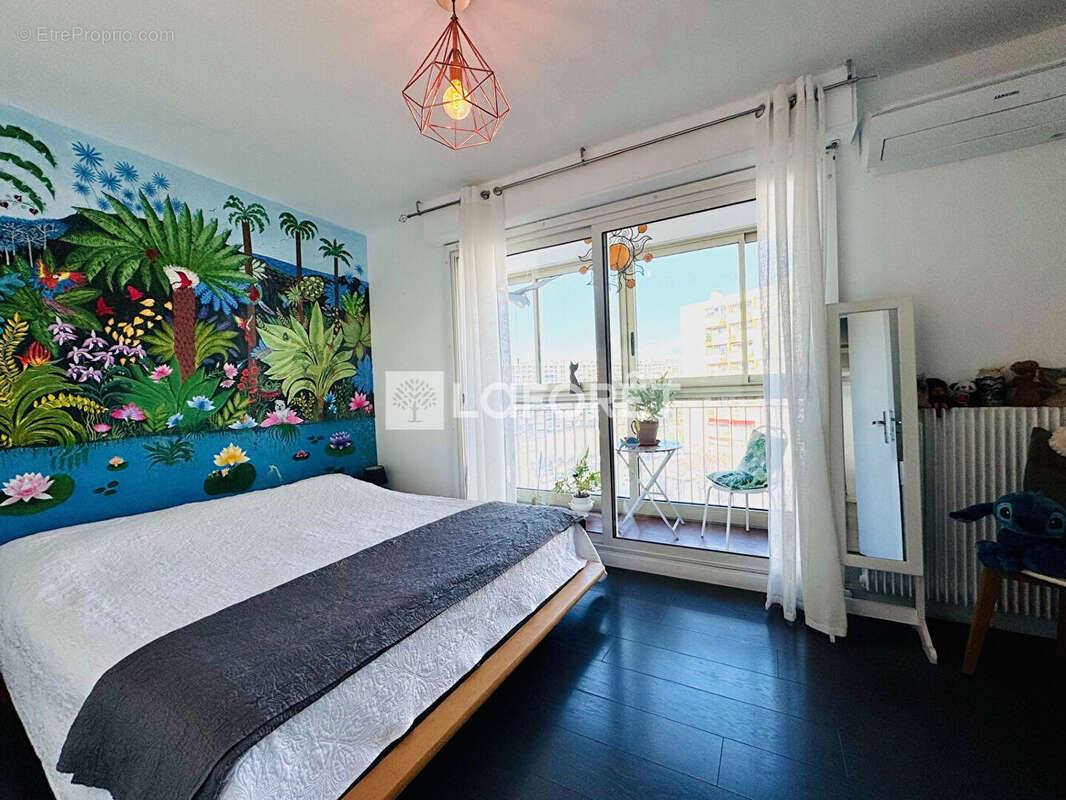 Appartement à MARSEILLE-9E
