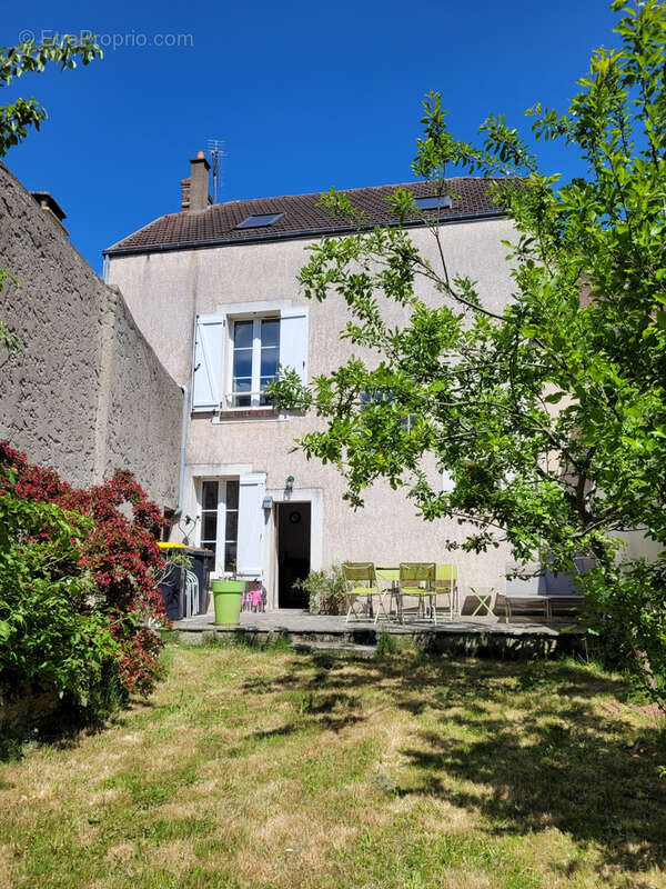 Maison à AUNAY-SOUS-AUNEAU