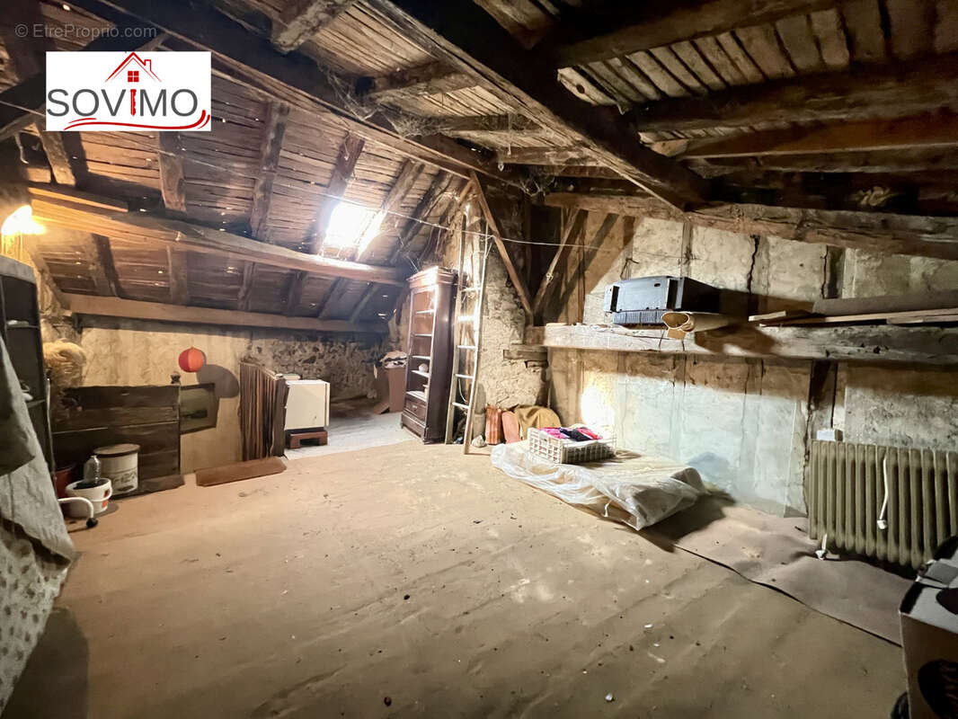 Maison de ville a rafraichir avec garage séparé - photo 18