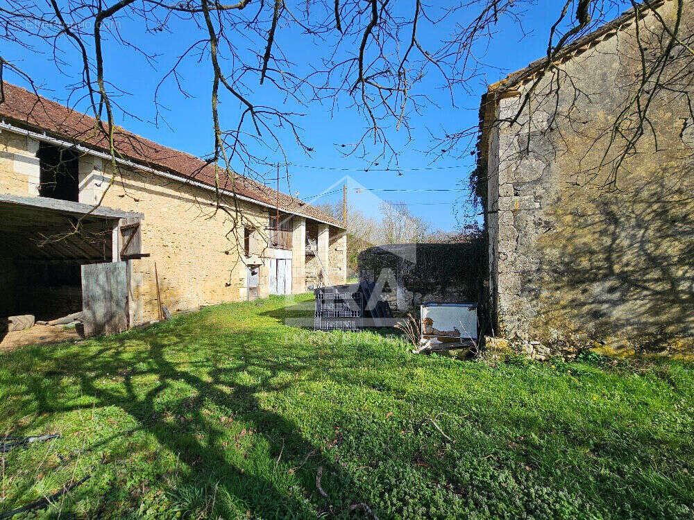 Maison à TORSAC