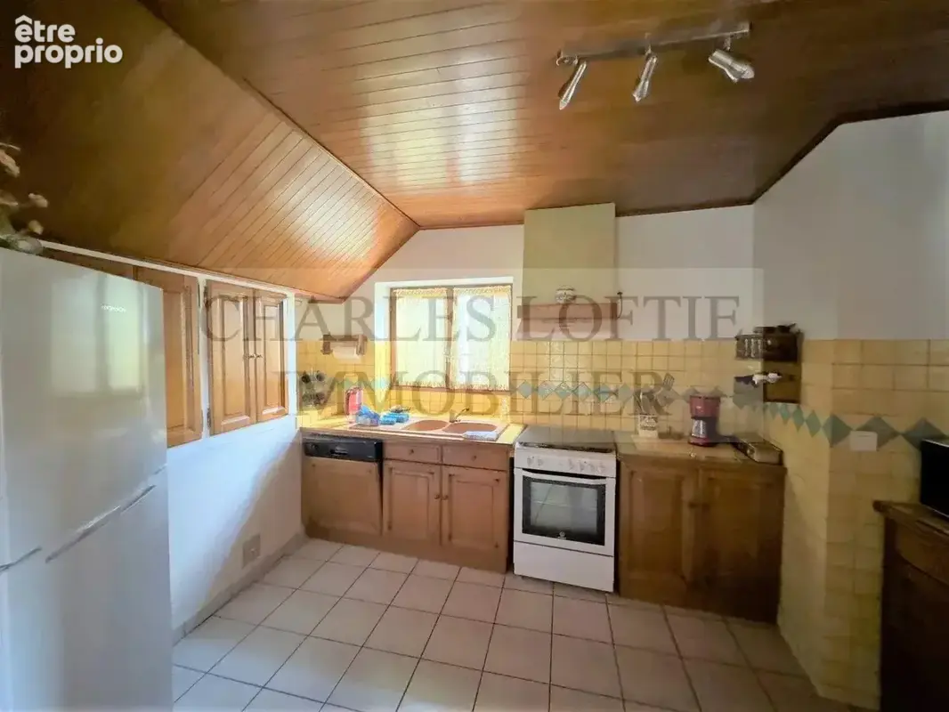 Ensemble de 2 maisons, dépendances sur 3 655 m² de terrain - photo 19