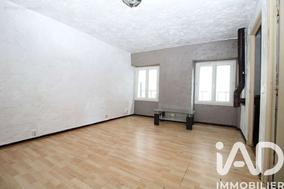 Photo 4 - Maison à LA ROQUE-ESCLAPON