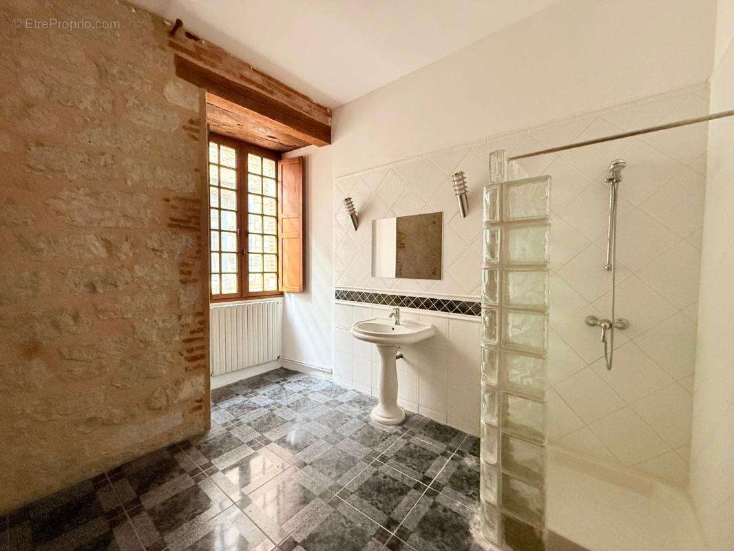 Maison à CAHORS
