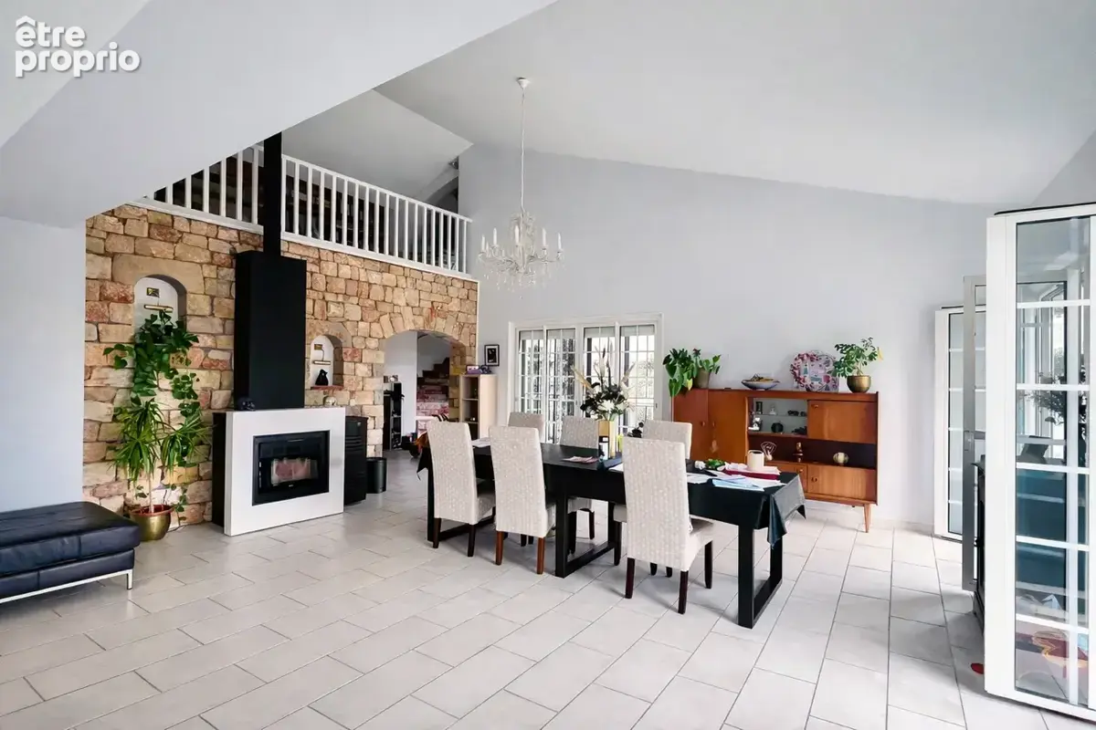 Villa t7 280m2 - terrain 1800m2 - piscine - sous sol - garage - photo 4