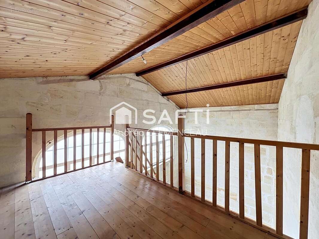 Photo 7 - Maison à BOURG