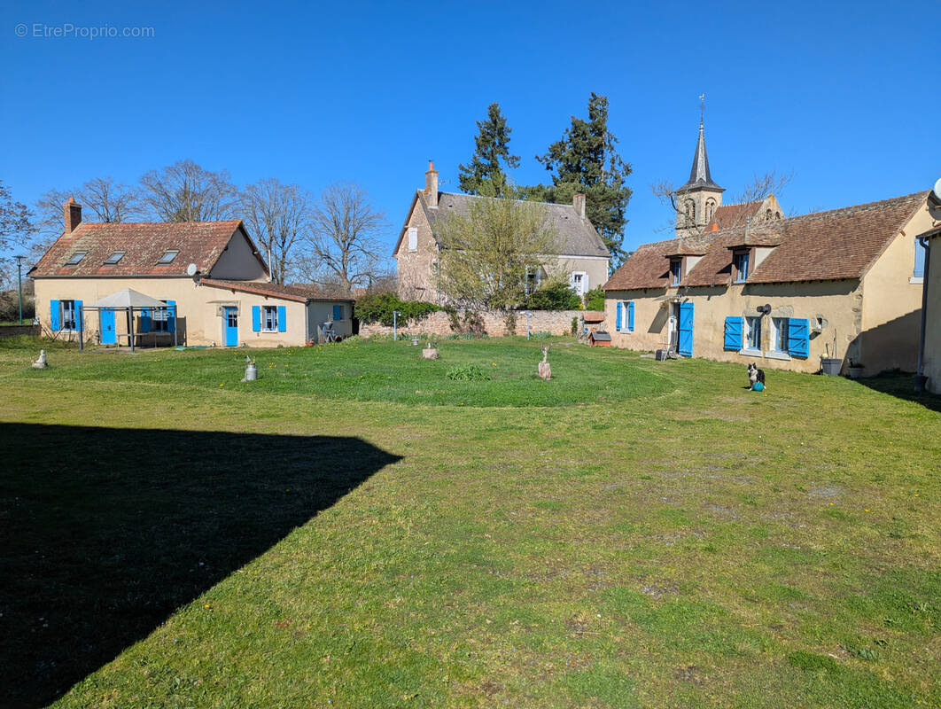 Maison à CHAMPILLET