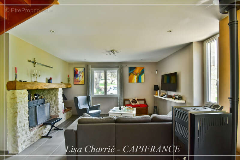 Maison à COURRENSAN