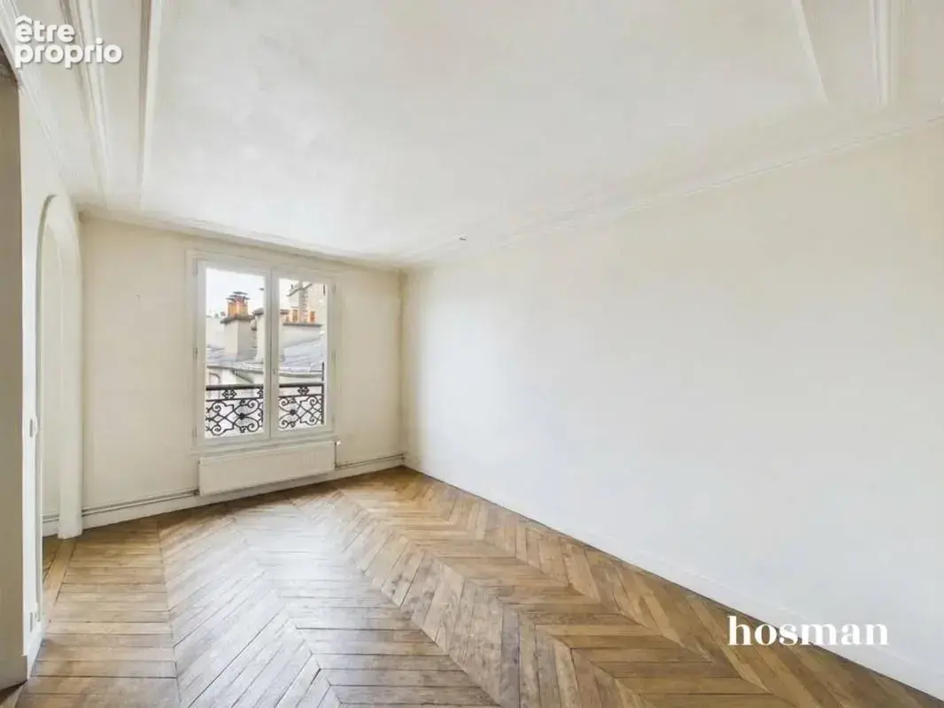 Appartement 2 pièces de 47 m² - Dernier étage avec ascenseur, calme et lumineux - Rue du Faubourg Montmartre - photo 2
