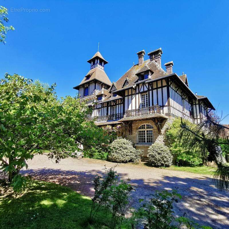 Maison à CUY-SAINT-FIACRE