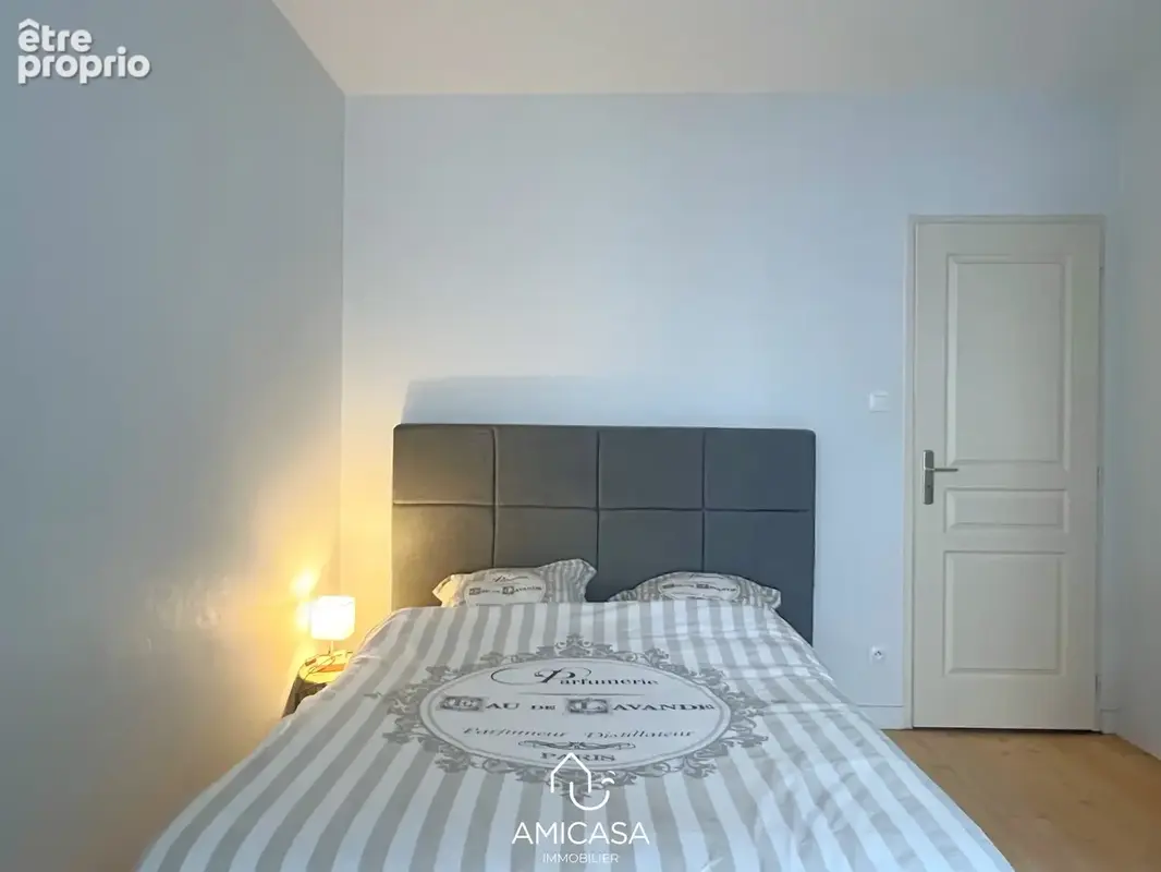 Niort (hyper centre face aux halls) - appartement t2 60m2 - photo 7
