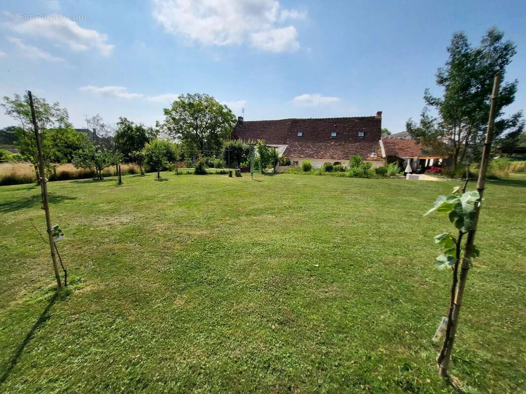 Maison à OULCHES
