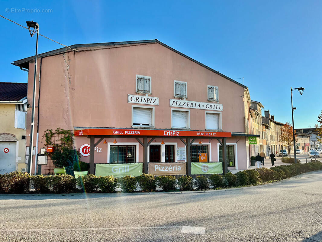 Commerce à PONT-DE-VAUX