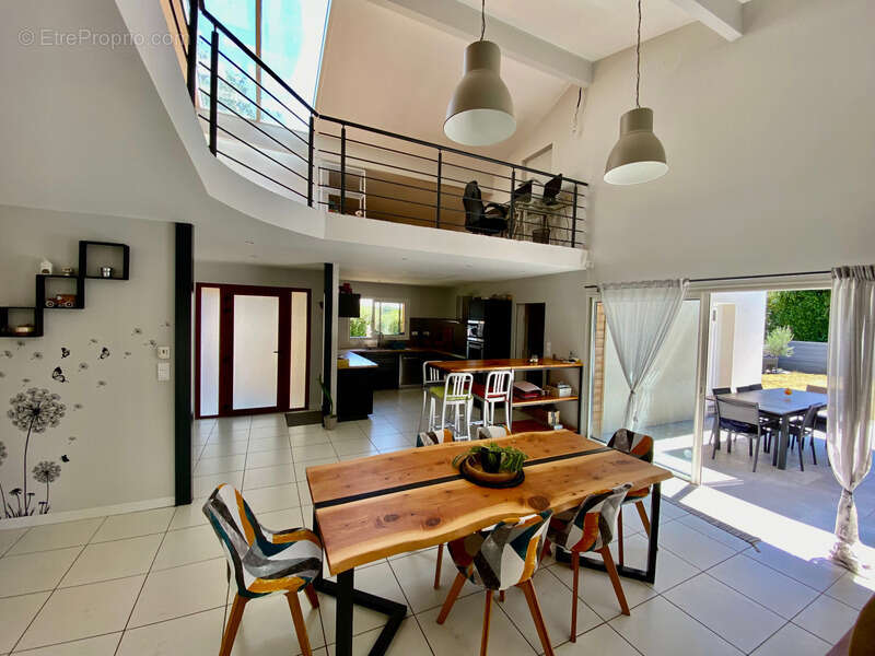 Maison à ESCOUSSANS