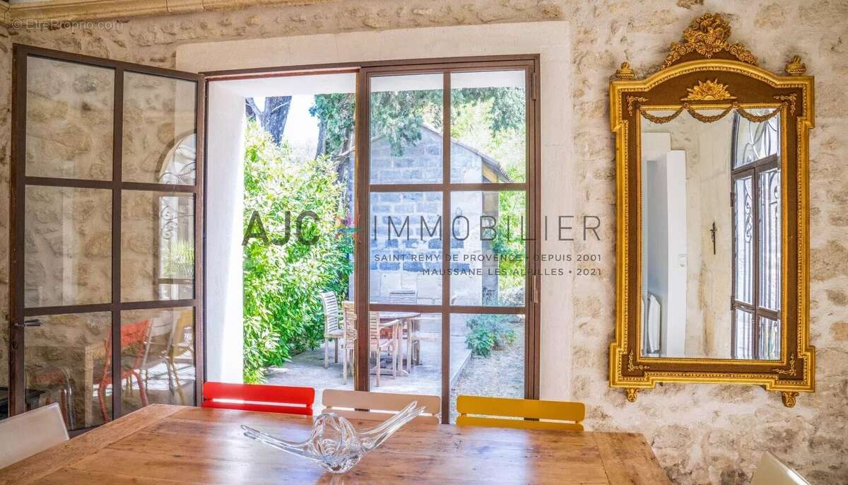 Maison à SAINT-REMY-DE-PROVENCE