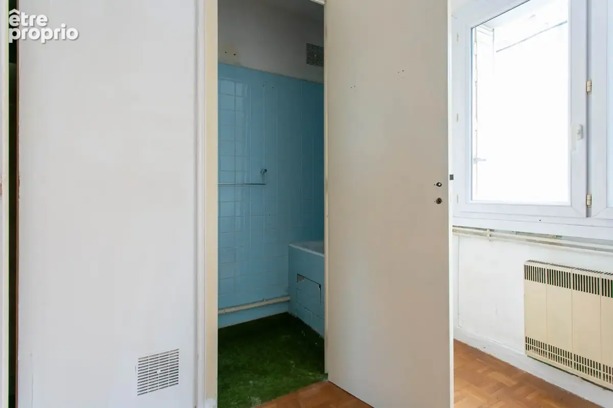 Nantes   Rue Noire   Spacieux T4 traversant de 88 m2, 3 chambres et cave - photo 12