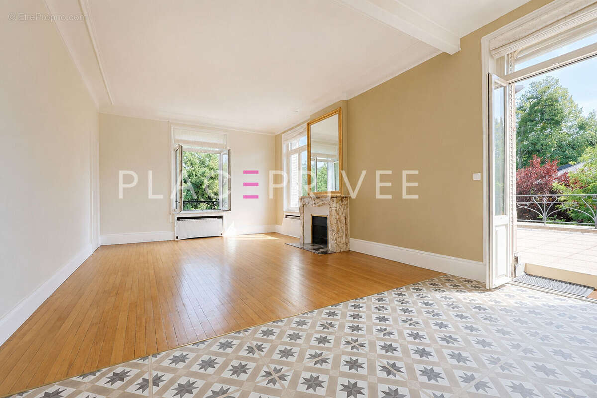 Appartement avec terrasse et stationnement - photo 5