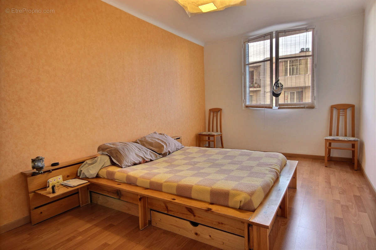 Appartement à MARSEILLE-13E