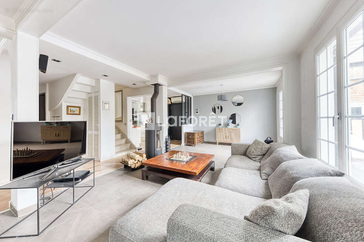 Maison à ROISSY-EN-BRIE