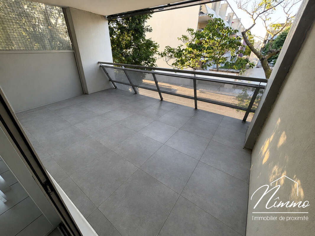 Nimes saint cesaire grand appartement de type 2 avec cave et terrasse en exclusivite - photo 8
