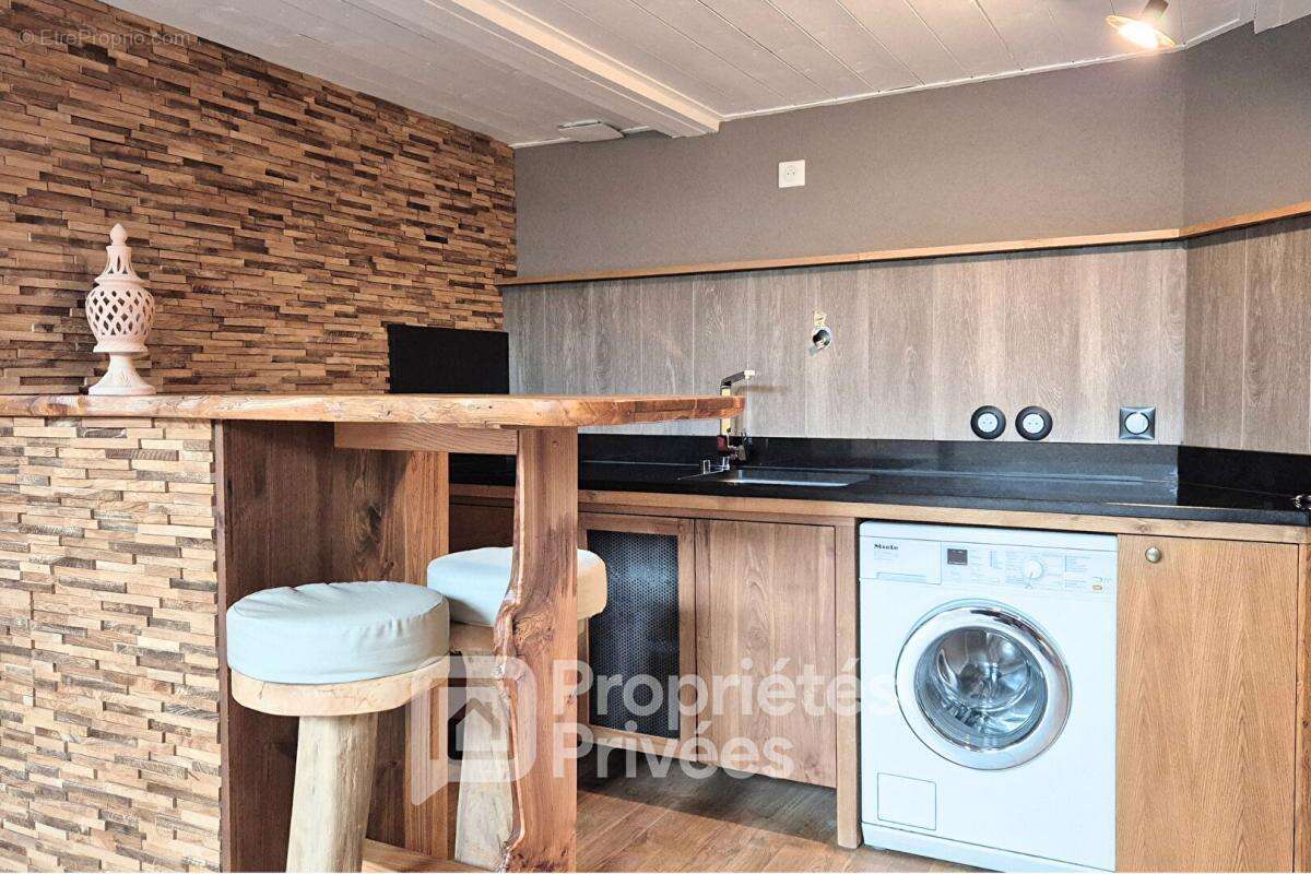Cadre d'exception pour cet appartement atypique - photo 4