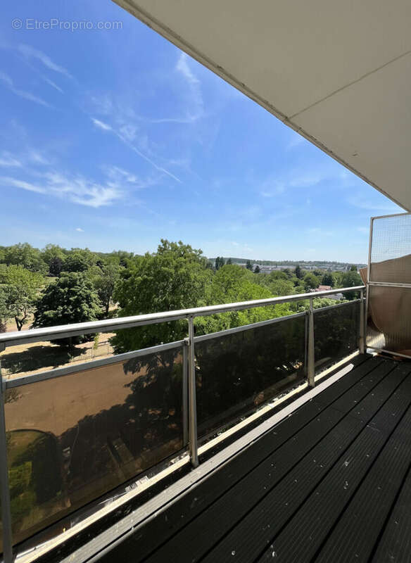 Appartement à LIVRY-GARGAN